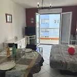Appartement Lumineux 2 Pieces, Terrasse Au Sud, Parking Prive A Frejus - Fr-1-226A-203