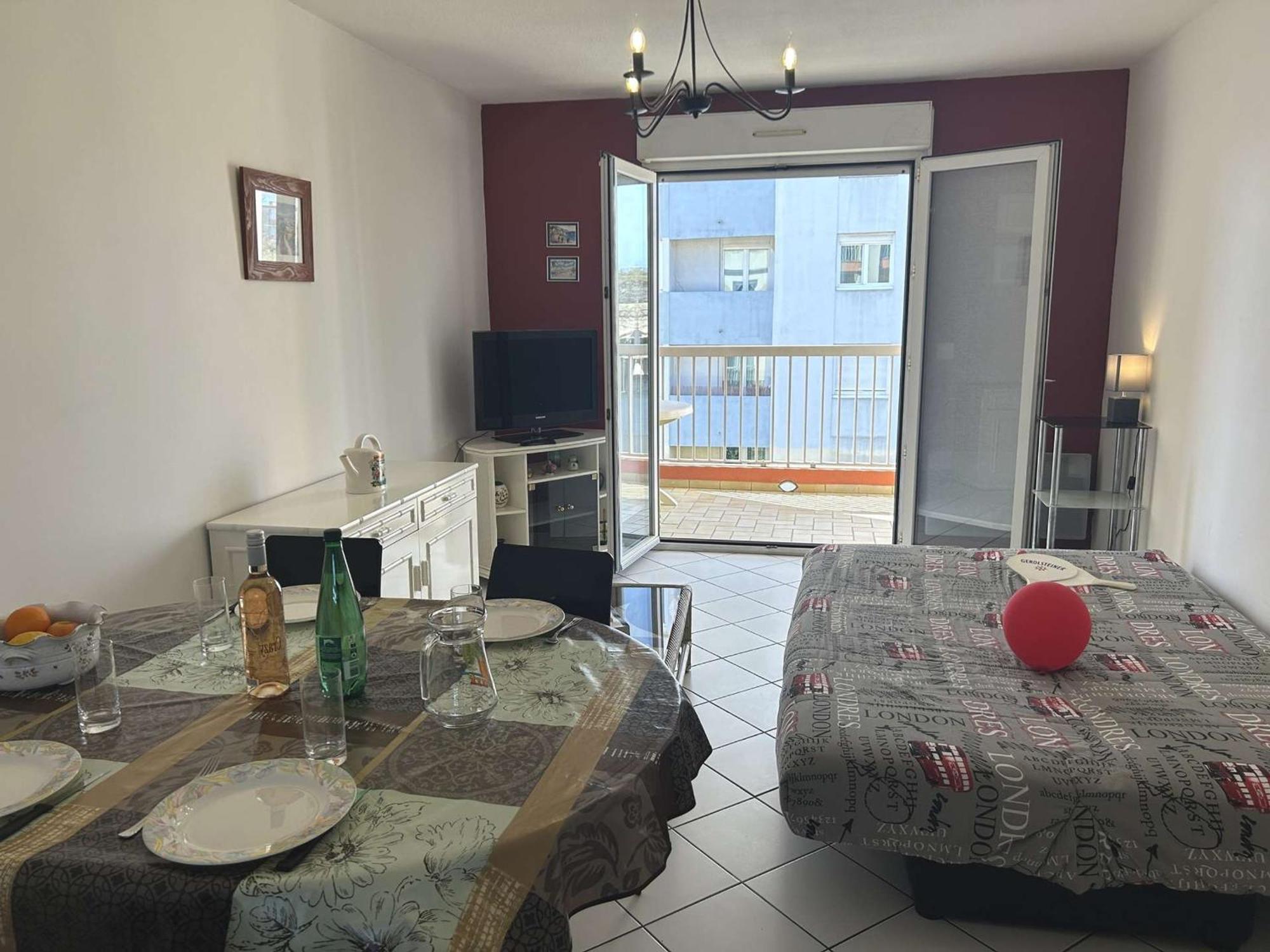 Appartement Lumineux 2 Pieces, Terrasse Au Sud, Parking Prive A - Fr-1-226a-203 *